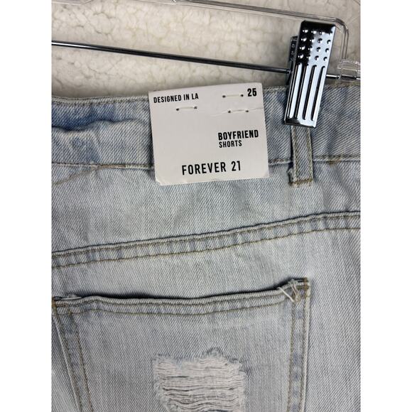 Forever 21 Distressed Boyfriend Shorts | Size 25 | Light Wash Denim NWT - Picture 4 of 8